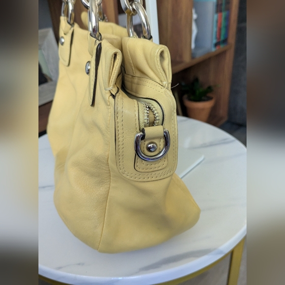 COACH YELLOW 💛 SATCHEL LEATHER SHOULDER BAG - Picture 5 of 16